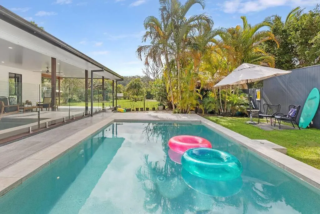 Coastal-Country Family Haven In Currumbin Pool Spa Gold Coast 0*,  Austrálie