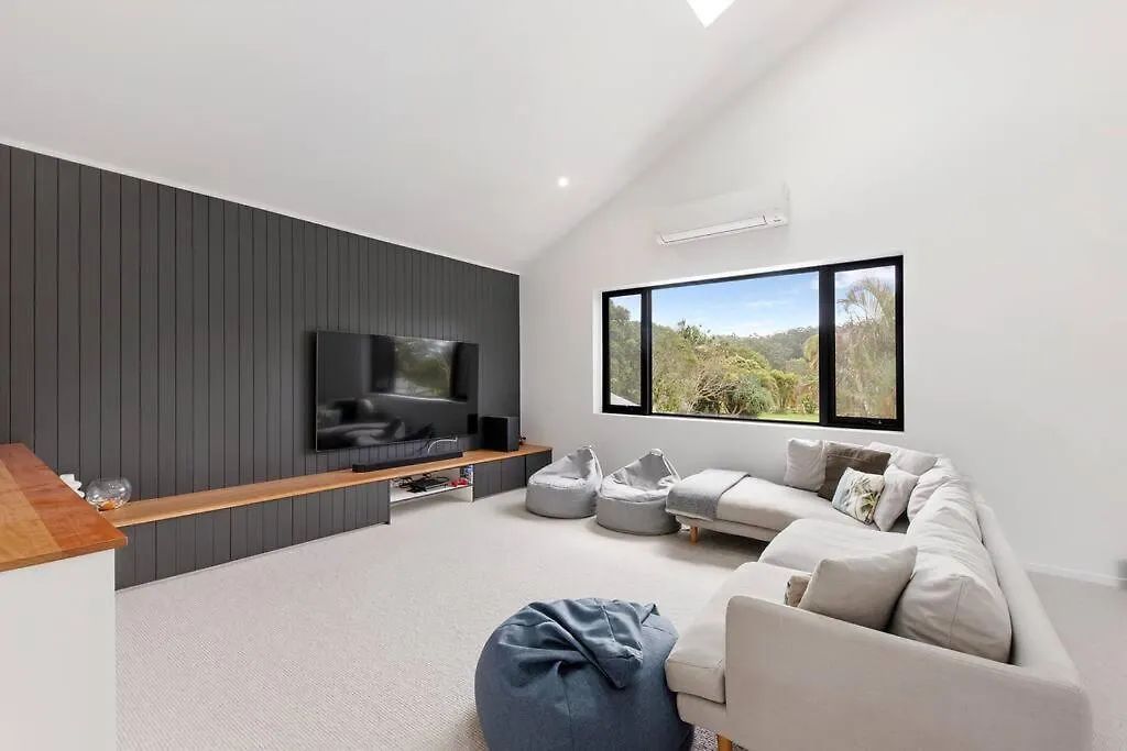 Holiday home Coastal-Country Family Haven In Currumbin Pool Spa Gold Coast Australia