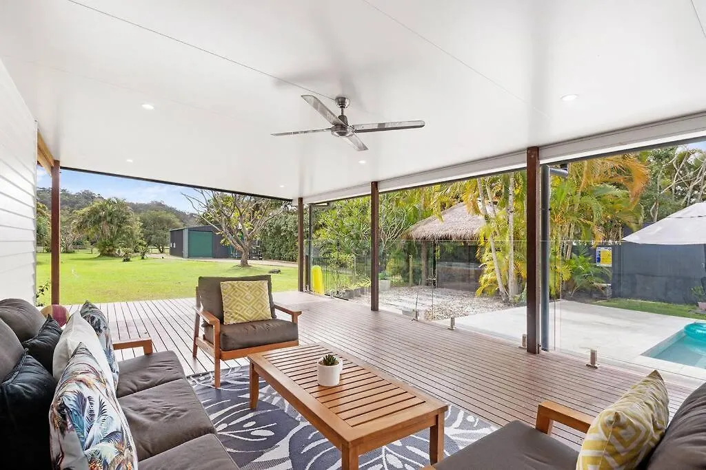 Coastal-Country Family Haven In Currumbin Pool Spa Gold Coast Holiday home