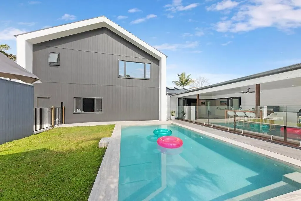 Coastal-Country Family Haven In Currumbin Pool Spa Gold Coast 0*,