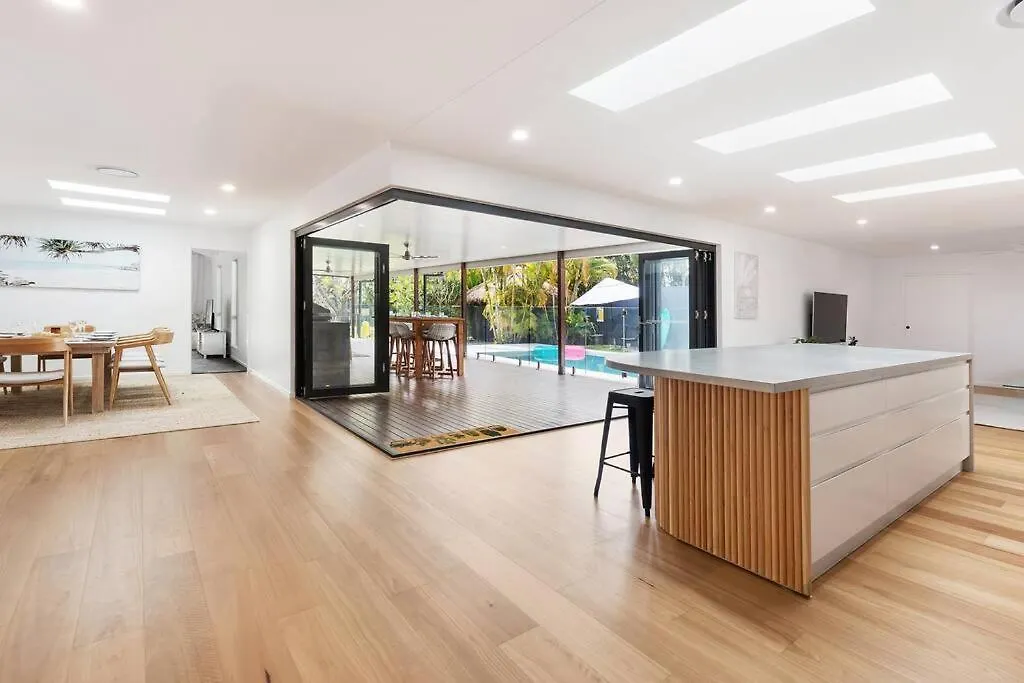 Coastal-Country Family Haven In Currumbin Pool Spa Gold Coast Holiday home